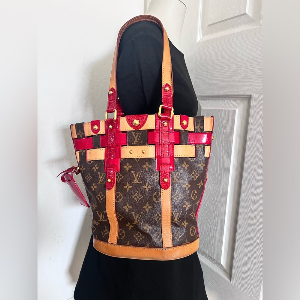 Louis Vuitton Monogram Rubis Neo Handbag